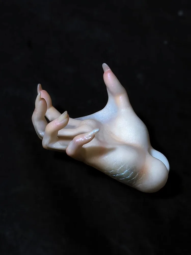「Moonlit Wonder」Akheilos2.0 BJD Mermaid Hands Only (1/3 and above) - Image 3