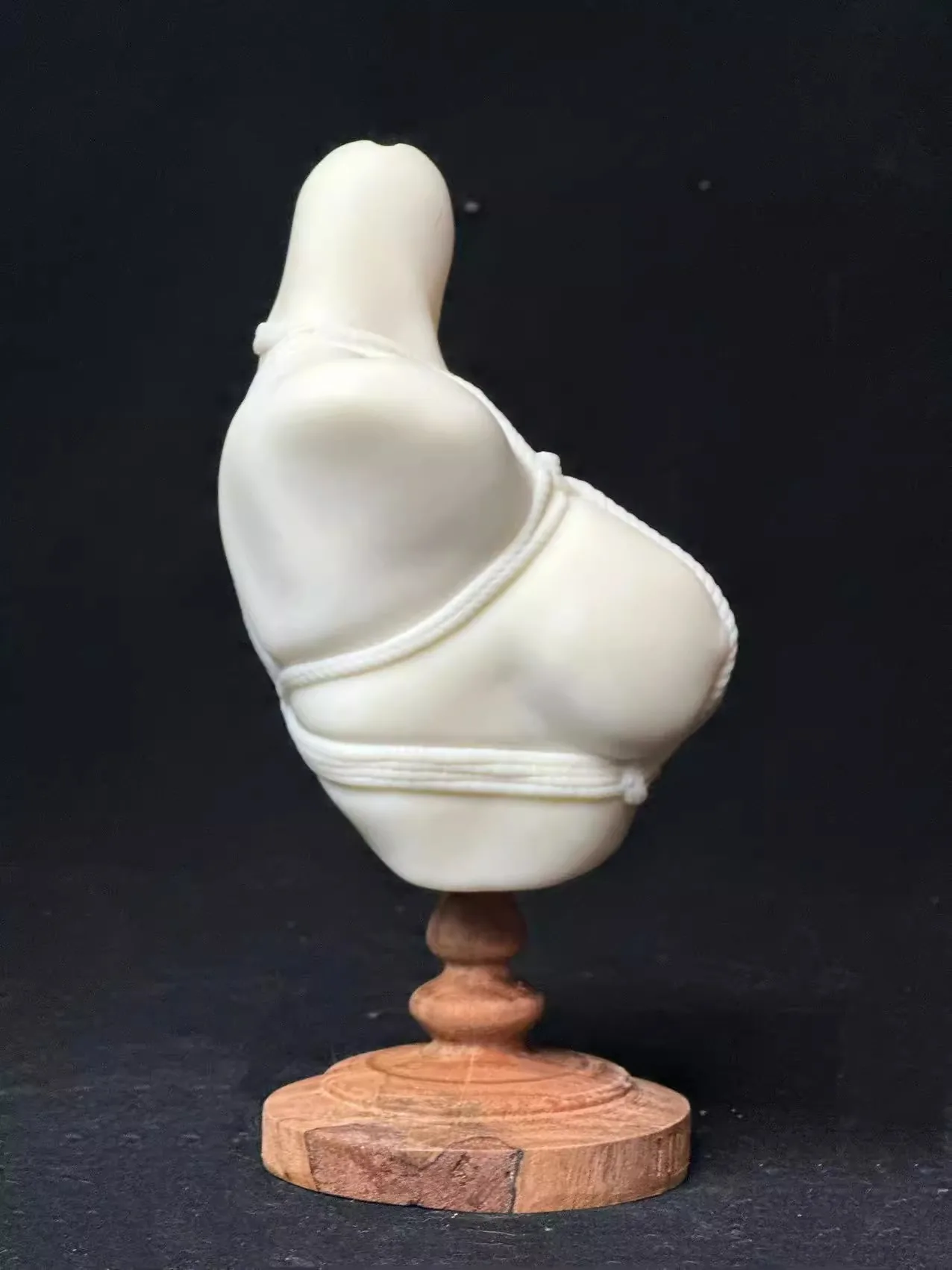 「NPC Doll」Bust Stand #Tied (SD, 1/3) - Image 5