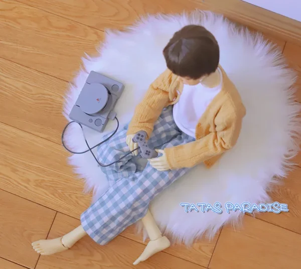 「Tata」Furry Carpet (OB11 / 1/12 l 1/8 l 1/6 l 1/4 l 1/3) Prop ONLY - Image 2