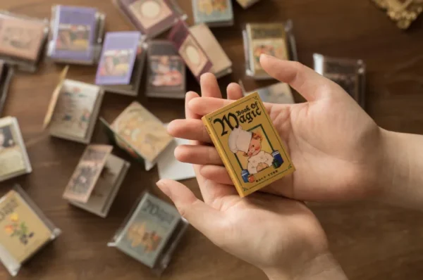 「Tata」Mini Books (OB11 / 1/12 l 1/8 l 1/6 l 1/4 l 1/3) Props ONLY - Image 3