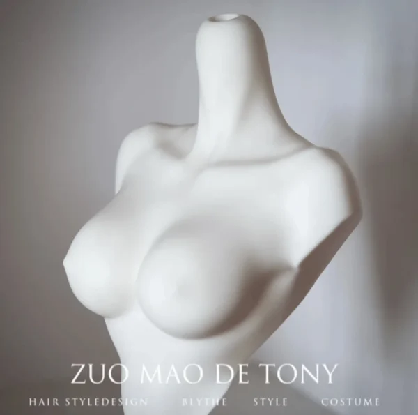 「Tony」Elegant Bust Stand (1/4, 1/3) - Image 4
