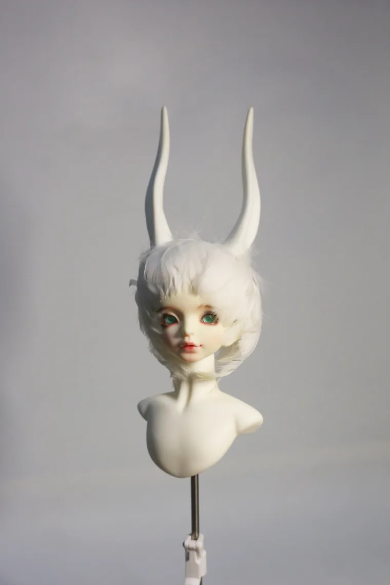 「Vindictive Kitten」Bust Stand #003 (1/8, 1/6, 1/4) - Image 4