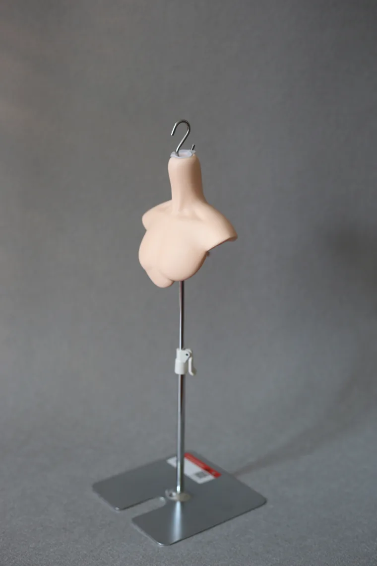 「Vindictive Kitten」Bust Stand #004 (1/3, SD, SD17, ID75) - Image 6